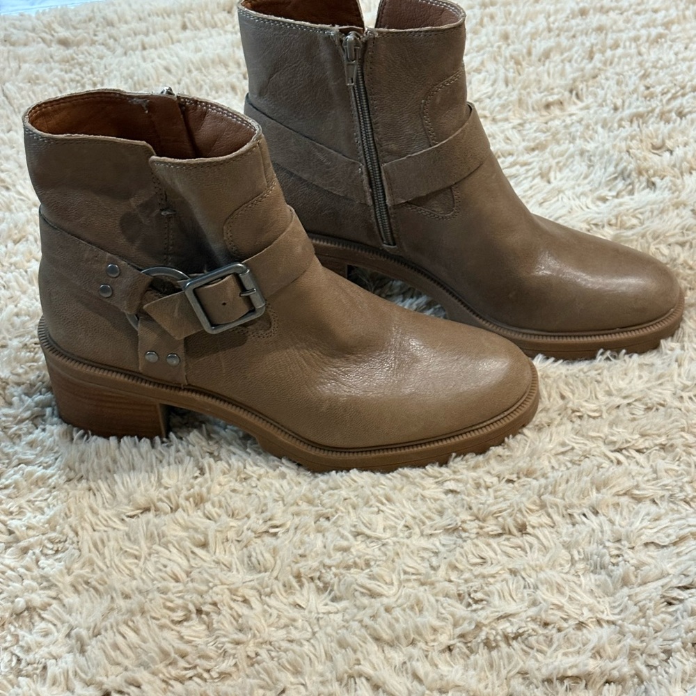 Women's Lucky Brand Tan Ankle Boots